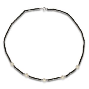 COLLANA IN ORO 18KT CON PERLE E SPINELLO NERO